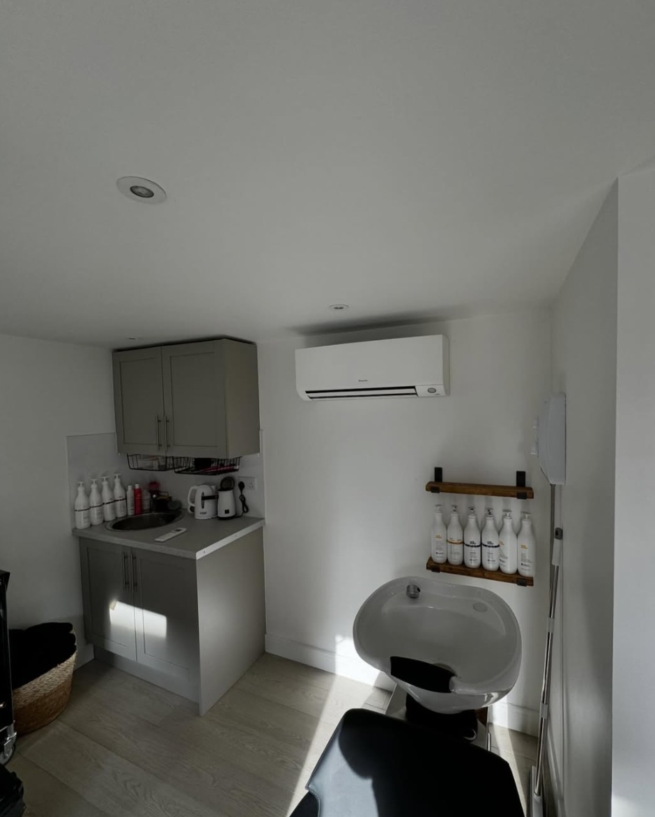 Air conditioning installation project